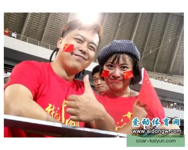 匈牙利队服红白绿设计引发球迷热议，展现球队传统与风格